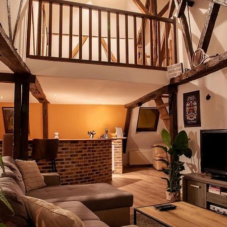 Duplex Atypique Dans La Cite Medievale ラン エクステリア 写真
