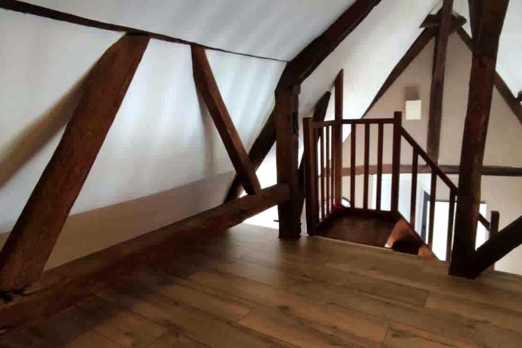 Duplex Atypique Dans La Cite Medievale ラン エクステリア 写真