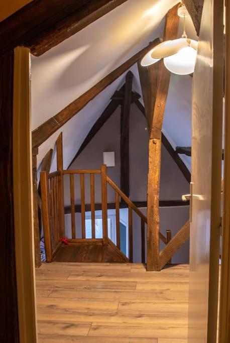 Duplex Atypique Dans La Cite Medievale ラン エクステリア 写真
