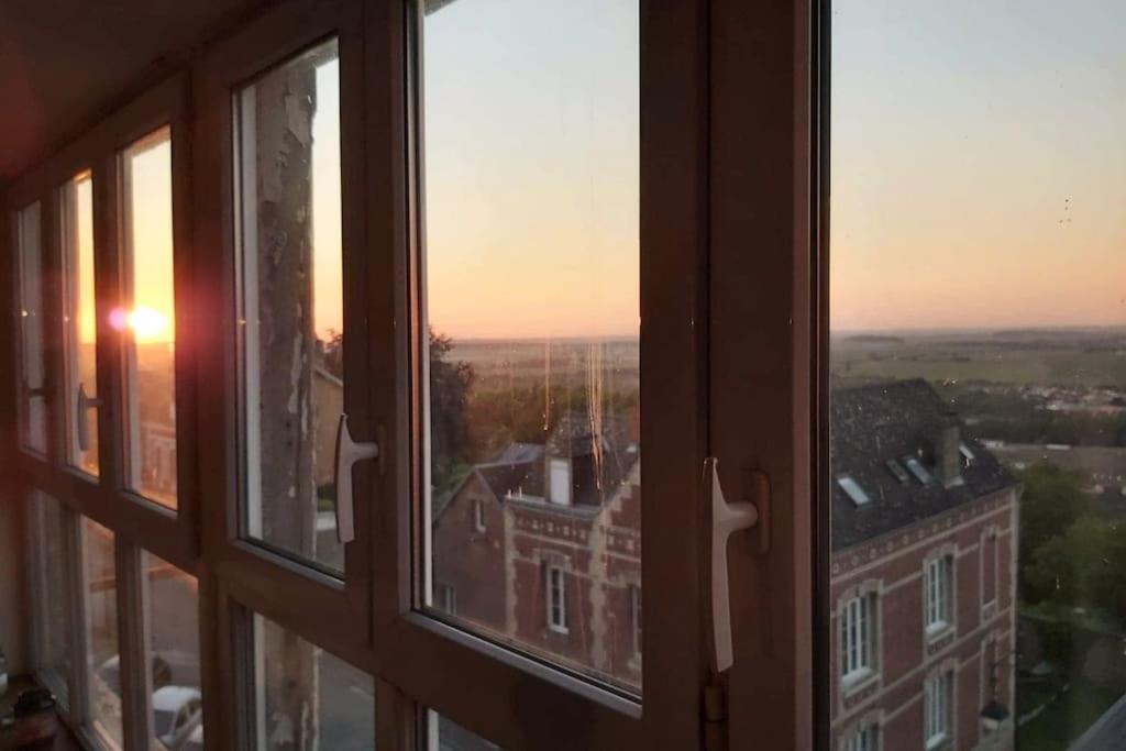 Duplex Atypique Dans La Cite Medievale ラン エクステリア 写真