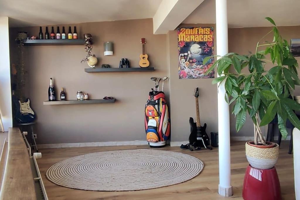 Duplex Atypique Dans La Cite Medievale ラン エクステリア 写真
