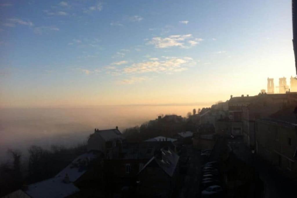 Duplex Atypique Dans La Cite Medievale ラン エクステリア 写真